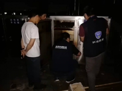 活性炭吸附箱內(nèi)藏貓膩？罰！