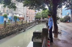 雨水管流出白水！東莞市萬(wàn)江查處一清洗廢水外排企業(yè)